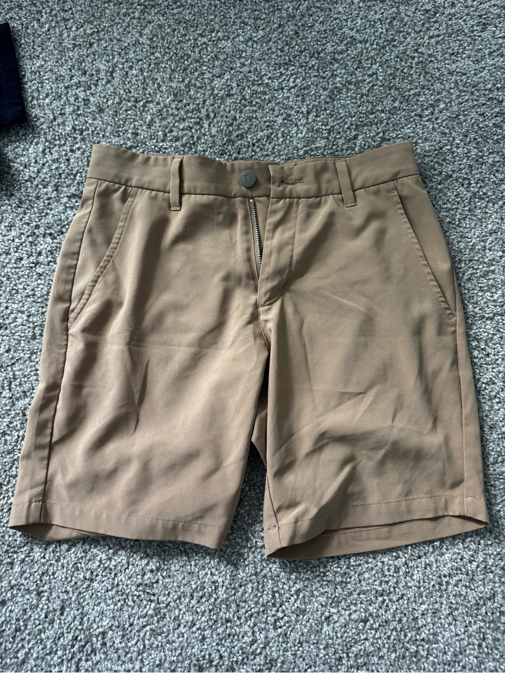 Men's Flat Front Chino Shorts in Tan
